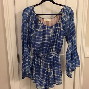 Tie dye blue flowy sleeved romper